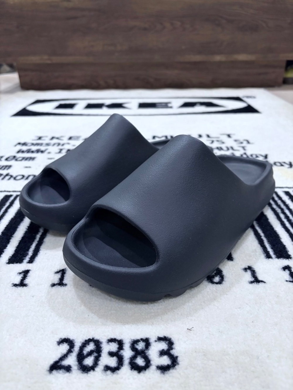 Yeezy YS-01 Black Pool Slides Sandals
